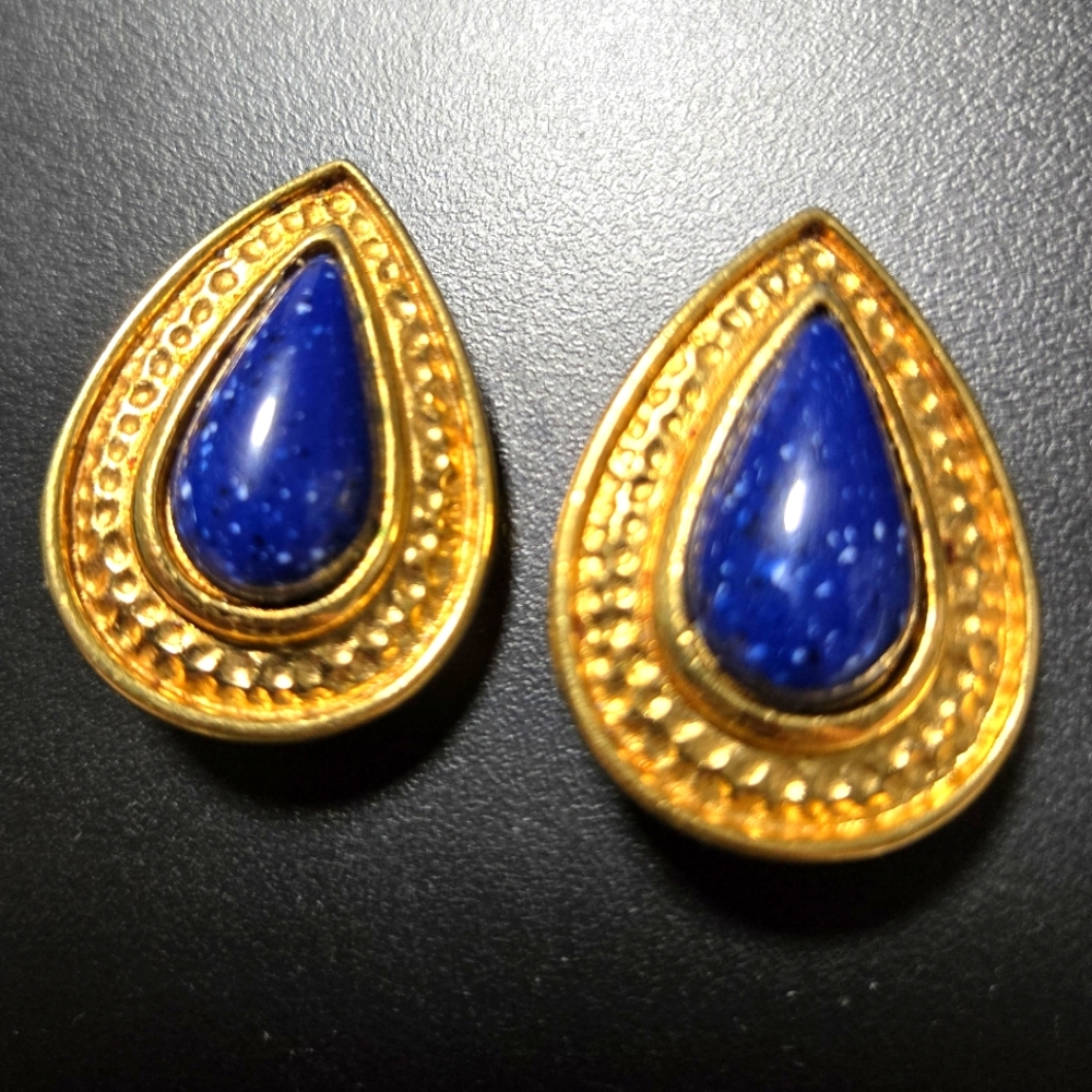 Vintage Avon Clip on Earrings Speckle Blue Cabochon
